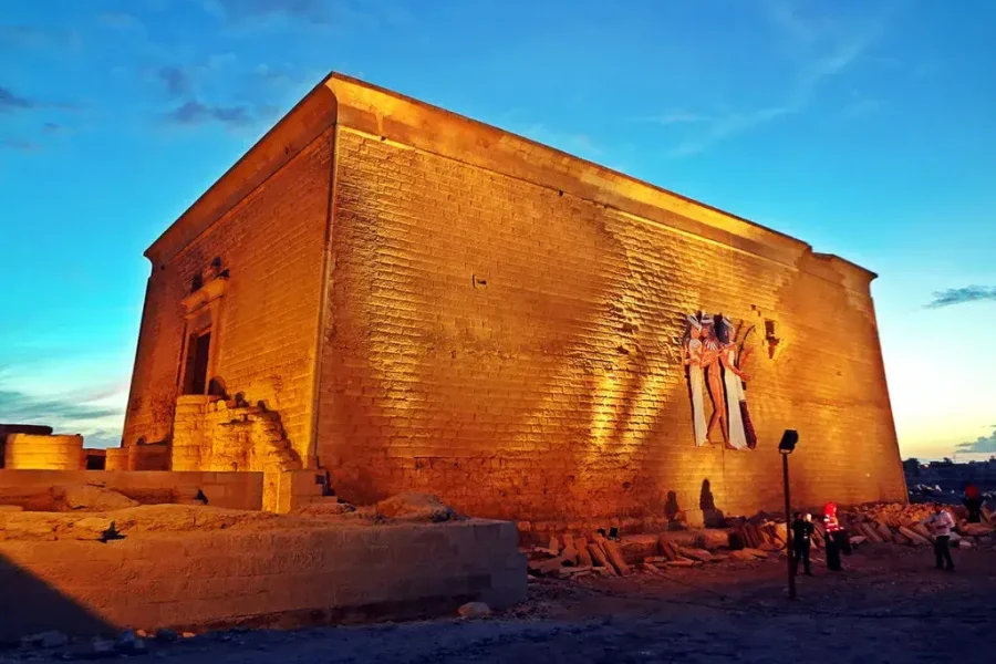 Tunis village – Qaroun Lake – Qaroun Palace ” Subik Temple – old Madi City – Wadi Al-Rayan Waterfalls – Magic Lake – Sand Skating – Lunch