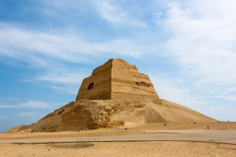 Meidum Pyramid – Qaroun Lake – Tunis village